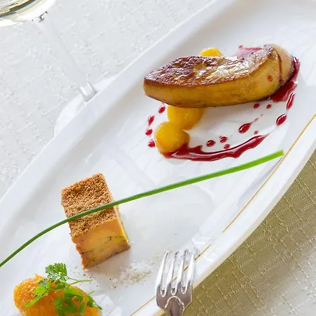 Hotel Chateau D'as 3*
