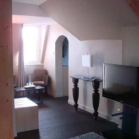 Chateau D'as 3* Baume-les-Dames
